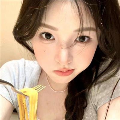 5个吓鬼的少年