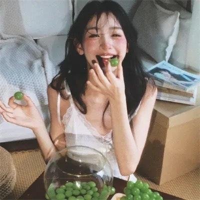 软玉温香抱满怀